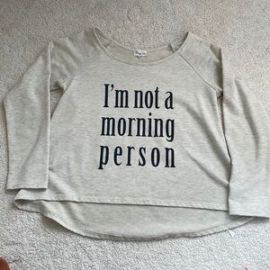 Long sleeve sweater.